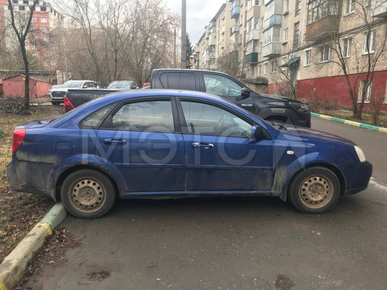 автомобиль ШЕВРОЛЕ ЛАЧЕТТИ VIN KL1NF196J8K767722 Марка, модель транспортного средства автомобиль ШЕВРОЛЕ
ЛАЧЕТТИ номер (VIN) KL1NF196J8K767722 Тип транспортного
средства Легковой Год изготовления 2007 Цвет кузова Синий Тип, объем двигателя Бензиновый, 1598 куб. см. Пробег, тыс. км. 363 Возраст, лет 20 Комплектация стандартная
Техническое состояние удовлетворительное Износ 85% использование перевозка людей и грузов
Являлся предметом залога в пользу ООО МКК «Корона», по договору микрозайма (Индиви