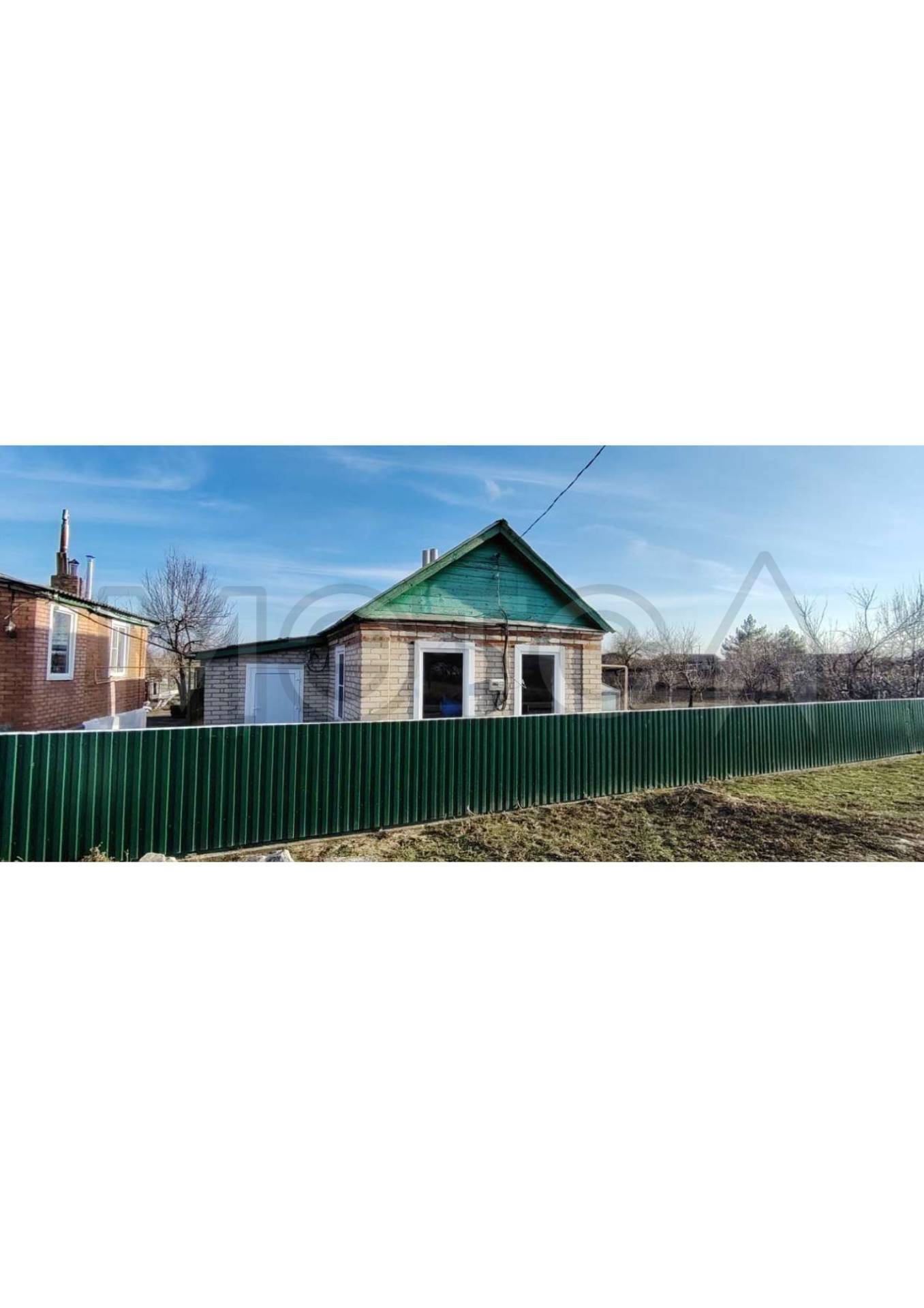1/4 доля в праве на жилое здание,
площадь: 60,6кв.м., кадастровый номер:
61:39:0070101:245 и 1/4 доля в праве на
земельный участок , площадь: 2 300кв.м.,
категория земель: Земли населенных
пунктов, разрешенное использование:
Для ведения личного подсобного
хозяйства, кадастровый номер:
61:39:0070101:171, Адрес
(местоположение): Ростовская область,
р-н. Усть-Донецкий, ст-ца.
Верхнекундрюченская, пер. Цветочный,
д. 2
В имуществе имеются доли,
принадлежащие несовершеннолетним
сособственникам
Порядок