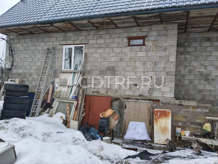 Жилой дом, площадь 133,8 кв. м. (размер доли в праве: 1/3), назначение: жилое, количество этажей: 2 и земельный участок, площадь 3176 кв. м. (размер доли в праве: 1/3). Адрес местонахождение: 215527, Смоленская обл., Сафоновский р-н, деревня Шавеево, ул. Центральная, д 11, кадастровый (условный) номер: 67:17:1600101:22.
Ознакомление с имуществом производится по адресу: Смоленская область, р-н Сафоновский, д. Шавеево, ул. Центральная, д. 11, с момента публикации сообщения о продаже имущества и до