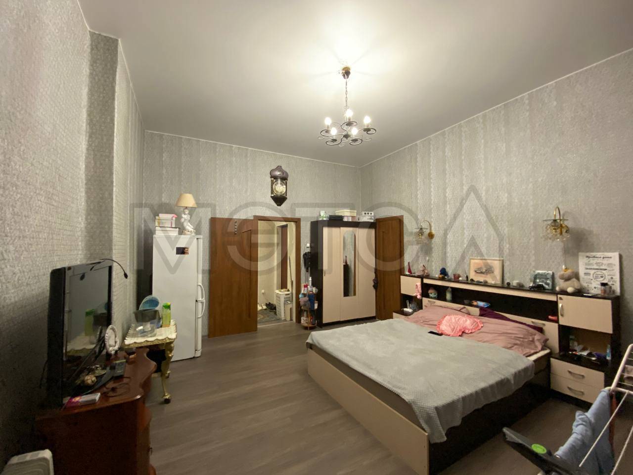 Доля в праве собственности в объекте недвижимости (жилом помещении).
- 36/300 доли в праве общей долевой собственности в объекте недвижимости (жилом помещении) с кадастровым номером 50:43:0010102:456, доля в праве: 36/300, площадь: 93,2 кв. м., адрес: Московская область, г. Ивантеевка, ул. Хлебозаводская, д. 35/2, кв. 12, дата государственной регистрации: 23.05.2022, основание государственной регистрации: свидетельство о праве на наследство по закону, выдан 21.05.2022. При заключении ДКП есть др