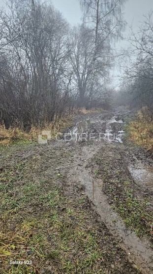 - земельный участок на праве собственности, с кадастровым номером: 40:01:050202:169, площадью 1800+/-27 кв. м., расположенное по адресу: местоположение установлено относительно ориентира, расположенного за пределами участка. Ориентир жилой дом. Участок находится примерно в 300м, по направление на запад от ориентира. Почтовый адрес ориентира: Калужская обл., р-н Бабынинский, с. Муромцево, д. № 23
Осмотр возможен ТОЛЬКО ПО ПРЕДВАРИТЕЛЬНОМУ согласованию.
Информацию о лоте №1, а также о возможности 